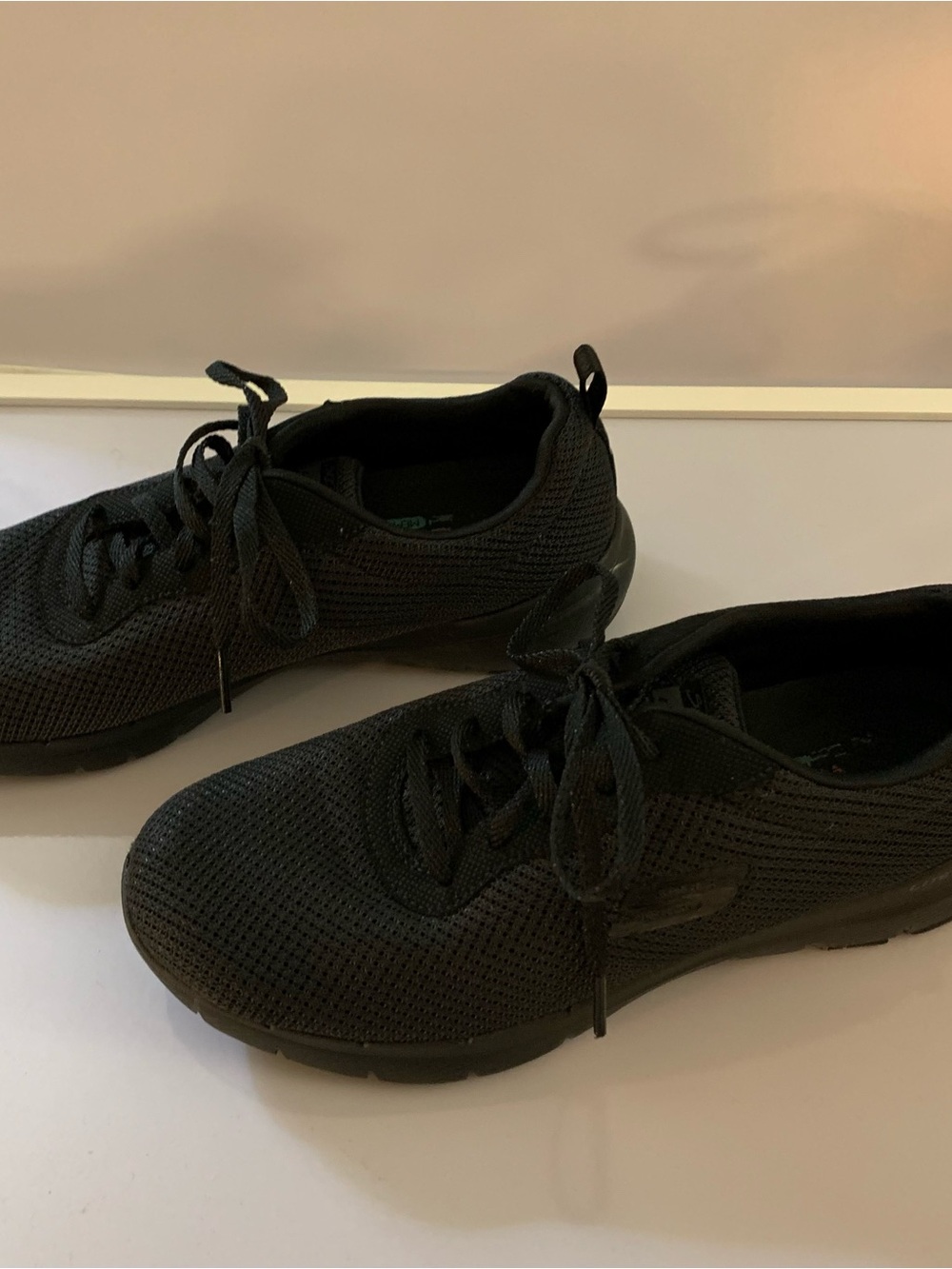 Skechers Wide Fit Black with Teal Memory Foam Logo